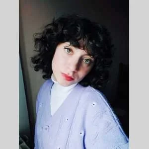 Flora, babysitter à Nimes