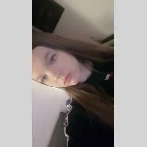 Britney, babysitter à Wintzenheim