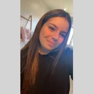 Anais , babysitter à Laruscade