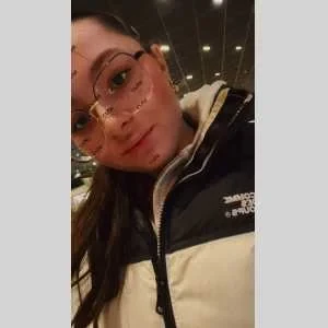 Océane , babysitter à Savigny le Temple