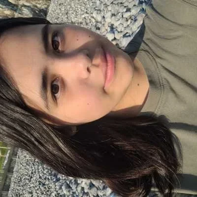 Laura , babysitter à Beauvais