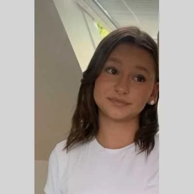 Loreena , babysitter à Saint Nazaire