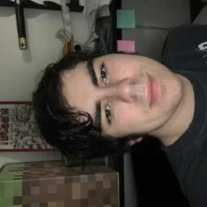 Raphael, babysitter à Colombes