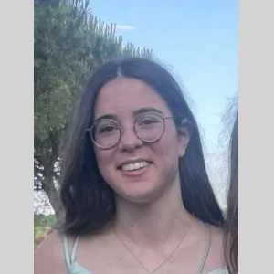 Adèle, babysitter à Saint Colomban