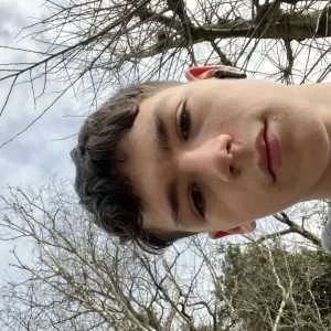 Hugo , babysitter à Soullans