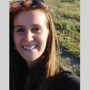 Adrianne, babysitter à Chatonnay