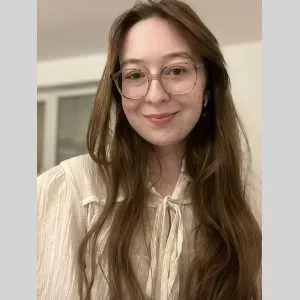 Justine, babysitter à Colmar