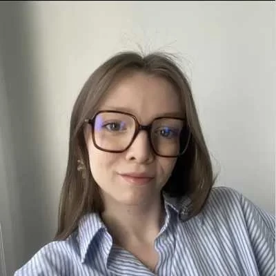 Clara, babysitter à Saint Nazaire