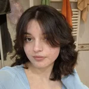 Clara, babysitter à Loire Authion