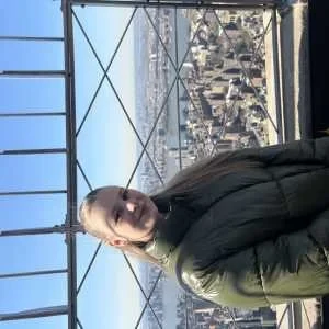 Lea, babysitter à Marseille