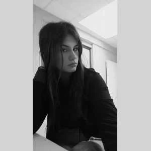 Maeva, babysitter à Coudekerque Branche