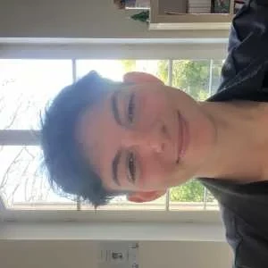 Samaël , babysitter à Meudon