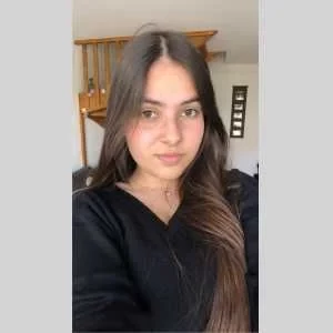 Louna, babysitter à Cebazat