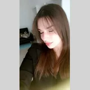 Elise, babysitter à Bailly Romainvilliers