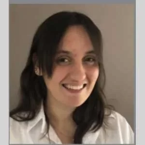 Laura, babysitter à Saint Andre de Cubzac