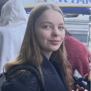 Sohane, babysitter à Bergueneuse