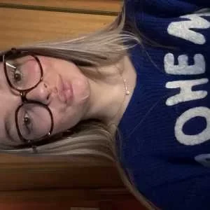 Valentine, babysitter à Ponts et Marais