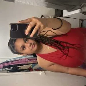 Iléane, babysitter à Carrieres sur Seine