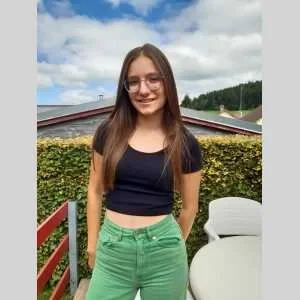 Inès, babysitter à Damprichard