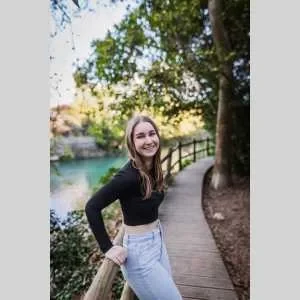 Florine, babysitter à Lattes