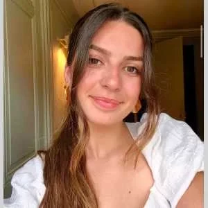 Lea, babysitter à Lyon