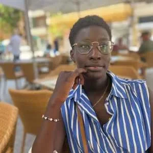 Saly, babysitter à Villiers sur Marne