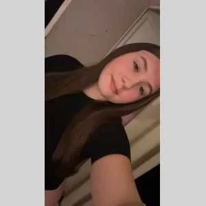 Lindsay , babysitter à Remy