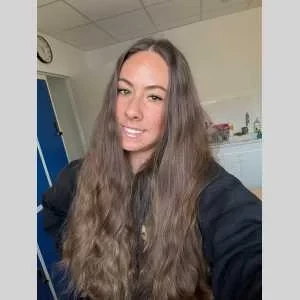 Loryne, babysitter à Joucas