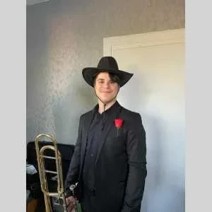 Thomas, babysitter à Saint Cyr au Mont d Or