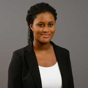 Téné, babysitter à Vincennes