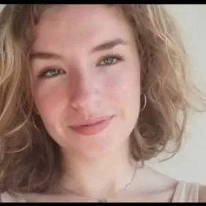 Elisa, babysitter à Guichainville