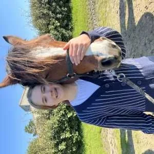 Eleni , babysitter à Boulogne Billancourt