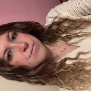 Ceylia, babysitter à Saint Martin de Fontenay