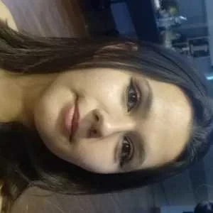 Lola, babysitter à Margny les Compiegne