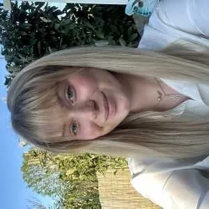 Téa, babysitter à Saulx les Chartreux