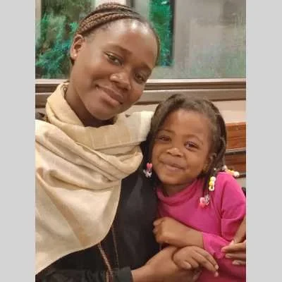 Eunice , babysitter à Creteil