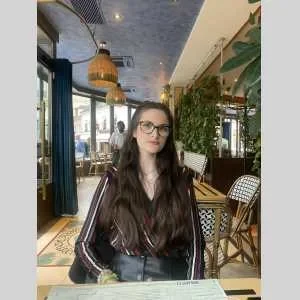 Margot, babysitter à Margny les Compiegne