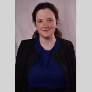 Lea , babysitter à Le Pecq