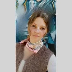 Léna, babysitter à Meyrieu les Etangs