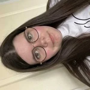 Lilou , babysitter à Montreverd