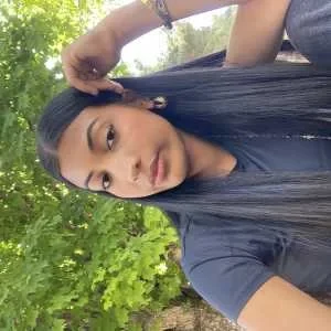 Lorrana, babysitter à Nimes