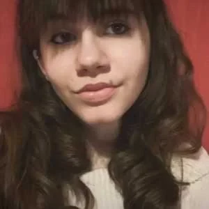 Maëlys, babysitter à Saint Crespin