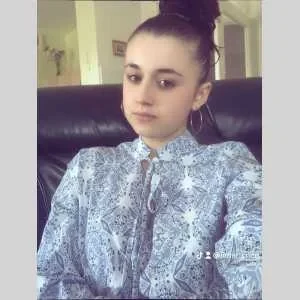 Clémence, babysitter à Etel