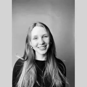 Romane, babysitter à Collonges au Mont d Or