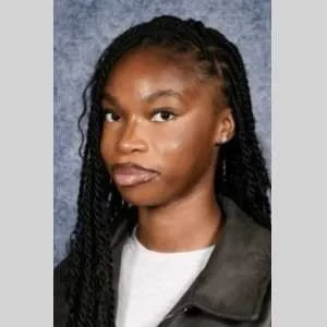 Romane , babysitter à Ivry sur Seine