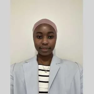 Imane, babysitter à Bezons