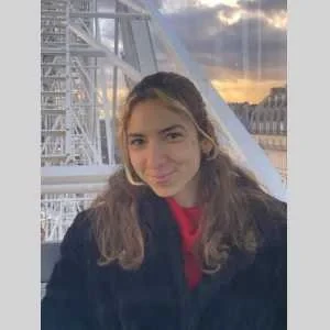 Flavie, babysitter à Bougival