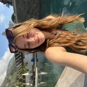 Judith, babysitter à Arcais