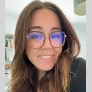 Leane, babysitter à Yzeure