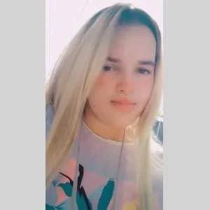 Léa, babysitter à Aubagne